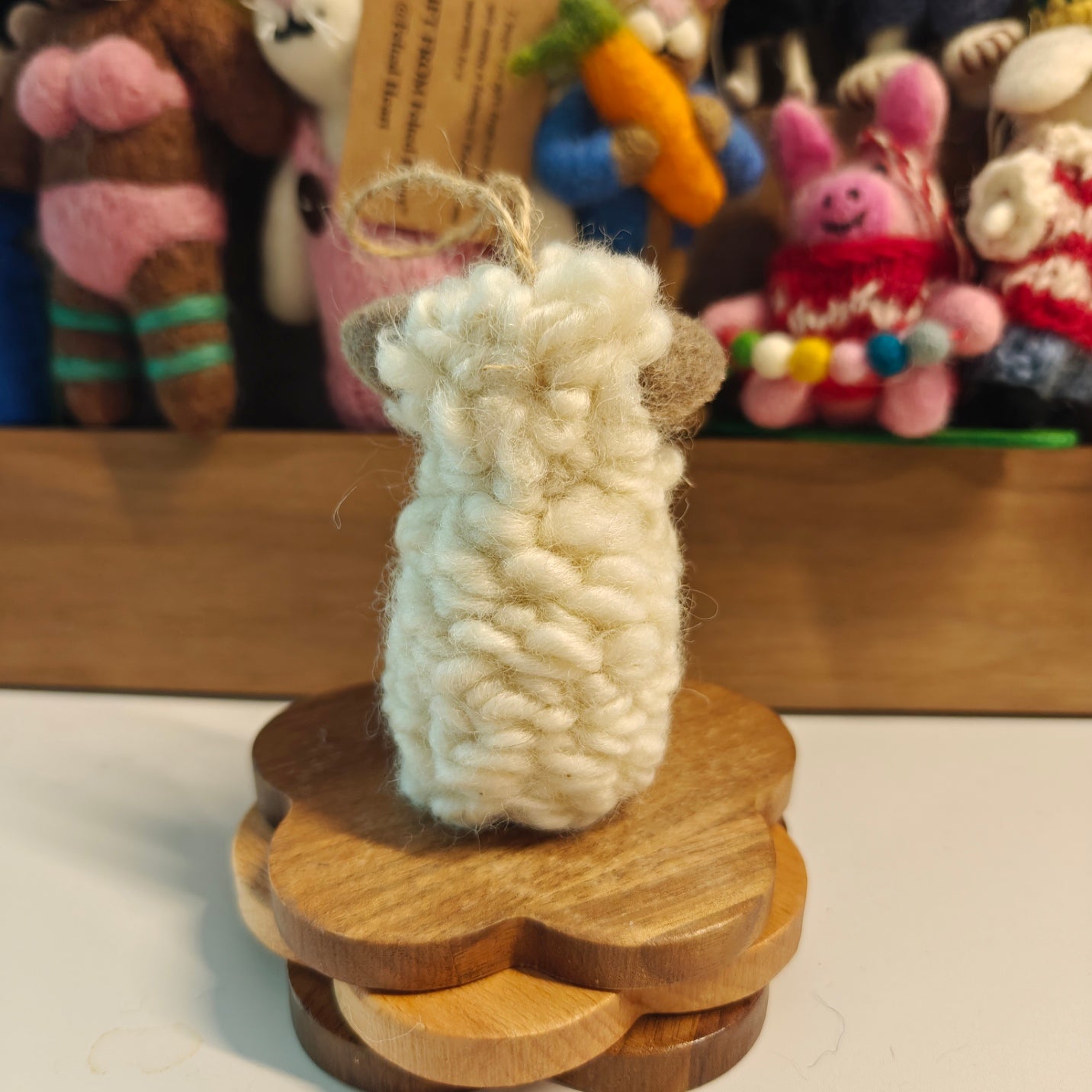 Felted Heart 抱花灰脸羊 手工羊毛毡