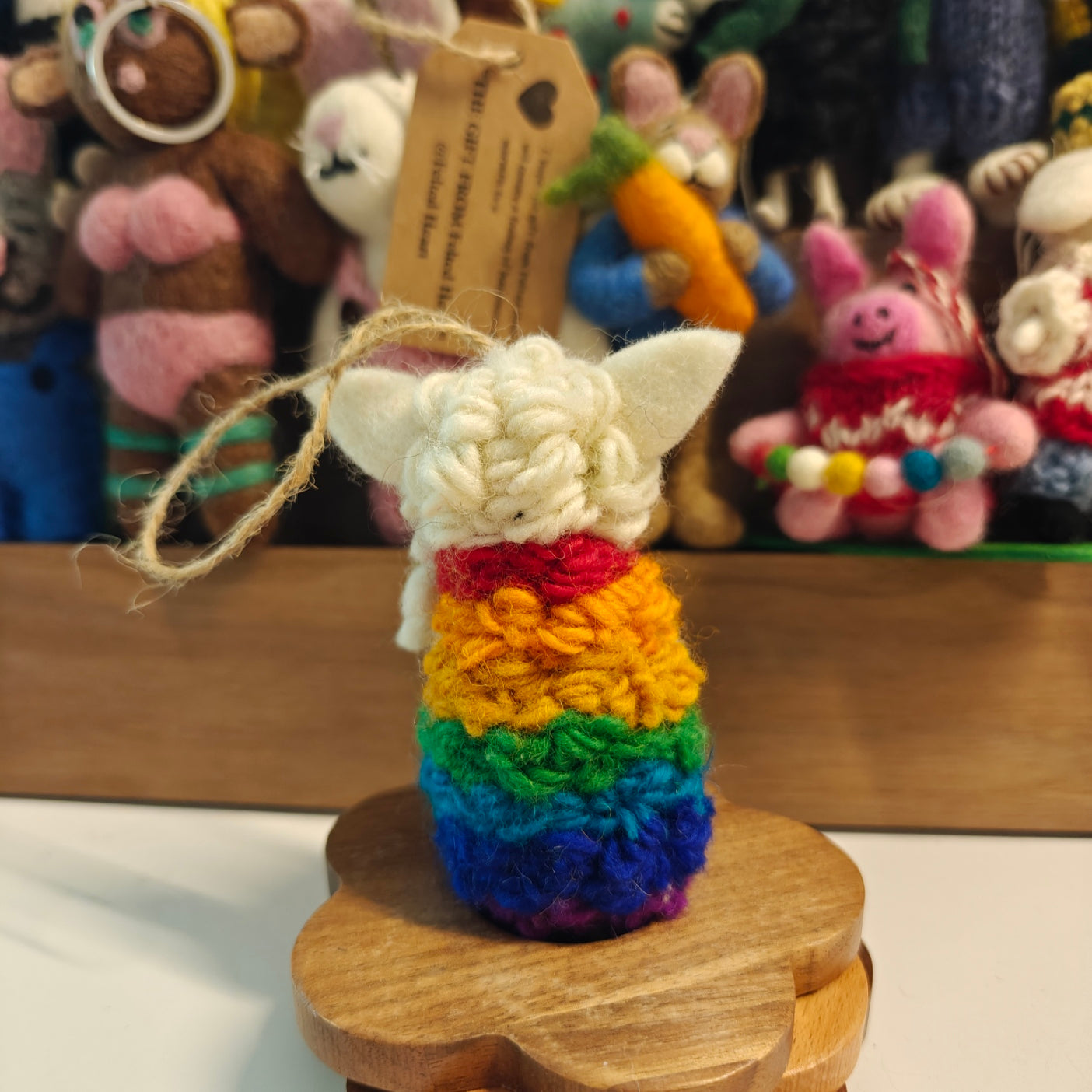 Felted Heart 抱花彩虹小羊 手工羊毛毡