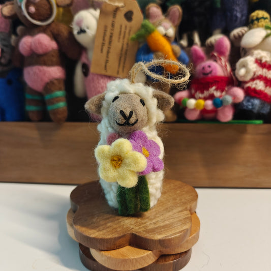 Felted Heart 抱花灰脸羊 手工羊毛毡